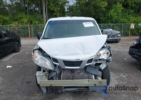 2015 Nissan Nv200 S из США, поврежденный, VIN 3N6CM0KN1FK719315